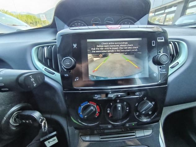 Lancia Ypsilon 1.0 FireFly 70cv Hybrid Gold Plus - Foto 10