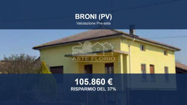 Immobile in asta di 202 m² con più di 5 locali in vendita a Broni