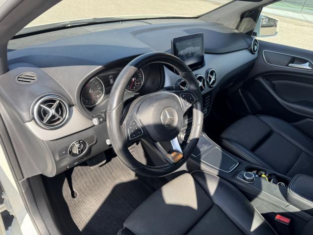 Mercedes-Benz Classe B B 200 d Automatic Sport - Foto 10