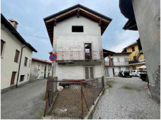 121/2023 1 VA - Casa singola a rustico in asta a Cocquio Trevisago - Foto 2
