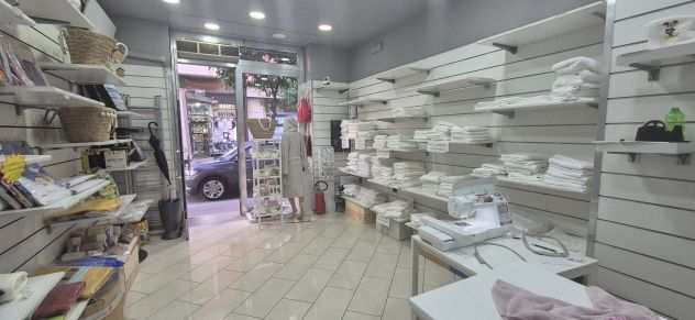 LOCALE COMMERCIALE CENTRALISSIMO