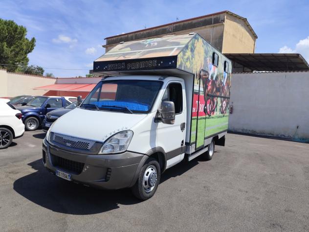 Iveco Trasporto cavalli 35c14