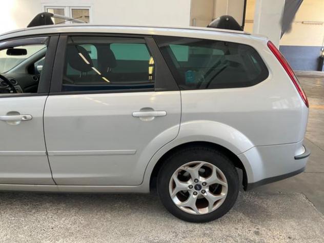 FORD Focus + 1.6 TDCi (90CV) SW rif. 23887849 - Foto 8