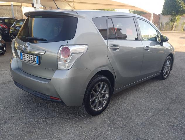 Toyota Verso 2.0 D Active 7 posti - Foto 7