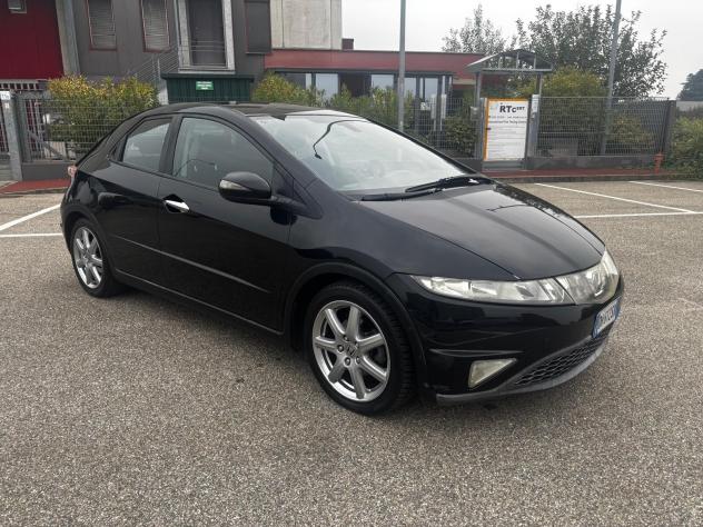 Honda Civic 1.8 i-VTEC 5p. Exec. LH i-P i-Sh AUTOMATICA - Foto 3