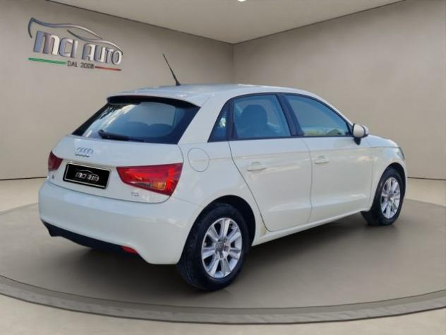 AUDI A1 SPB 1.6 TDI Attraction rif. 24180389 - Foto 5