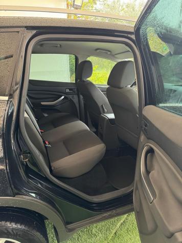 Ford Kuga 2.0 TDCI 140 CV 2WD - Foto 8