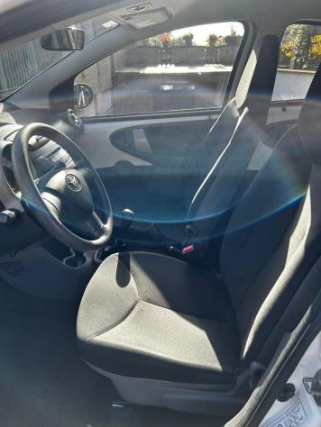 TOYOTA - Aygo - Con. 1.0 VVT-i 72 CV 5p. x-cite MMT - Foto 6