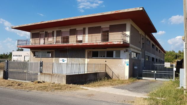 LAGHETTO | Capannone 2.000 mq | Terreno 3.000 mq - Foto 3