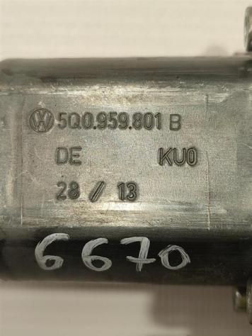 MOTORINO ALZAVETRO ANTERIORE DESTRA AUDI A3 Serie (8V1) 5Q0959801B 0130822717 (1218) - Foto 2