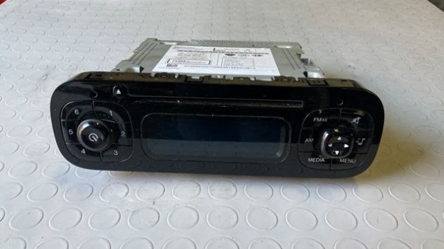 Autoradio CD originale Fiat Panda del 2014 (07356035270)