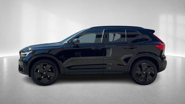 Volvo XC40 B3 automatico Plus Black Edition - Foto 3