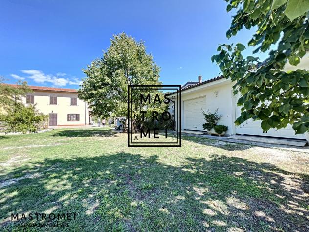 CASA INDIPENDENTE di 9 vani e di 300 mq (ALTOPASCIO) rif. 3404 - Foto 17