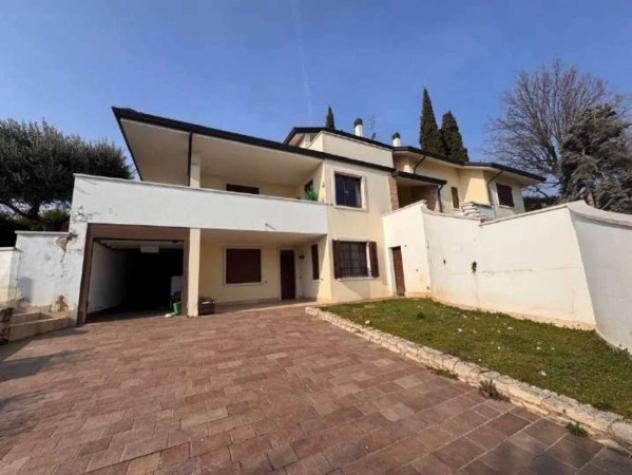 Immobile in asta di 385 m² con più di 5 locali e box auto in vendita a Lavagno - Foto 2