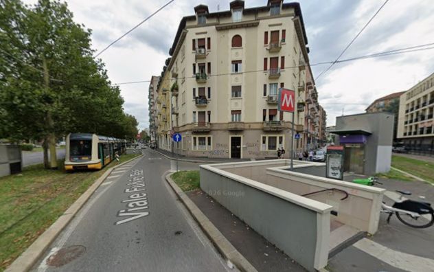 ampio bilocale ristrutturato comodo per M5 - Foto 7