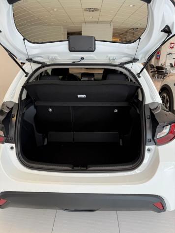 Mazda Mazda2 Hybrid 1.5 VVT e-CVT Full Hybrid Electric Prime-Line - Foto 5