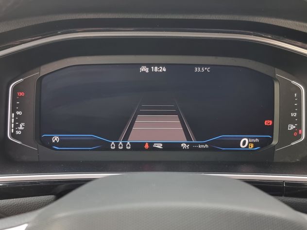 Volkswagen T-Roc 1.5 TSI ACT R-Line 150cv - Foto 8