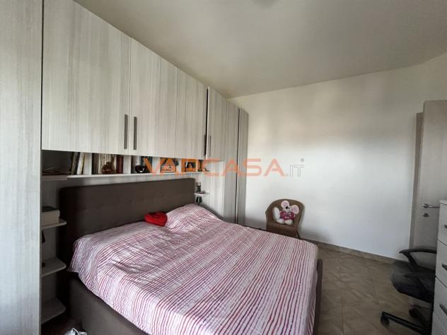 TRELOCALI CON TERRAZZA, BOX E CANTINA - Foto 10