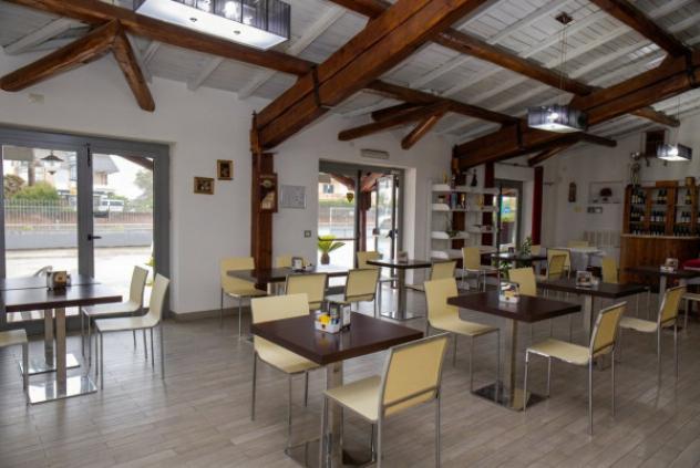 Immobile di 565 m² con più di 5 locali in vendita a Latina - Foto 2