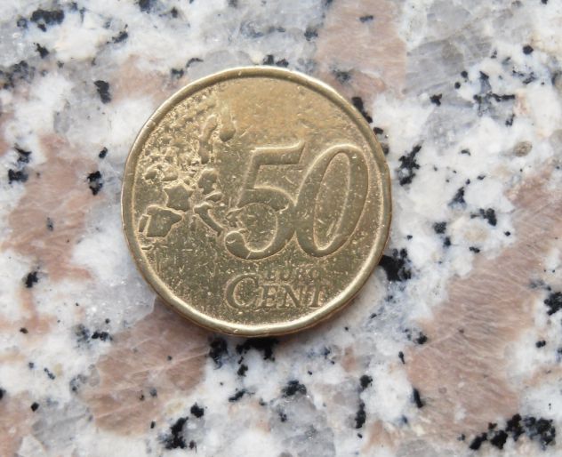50 CENTESIMI D' EURO DEL 2002 ITALIA CON DIFETTO DI CONIO -
