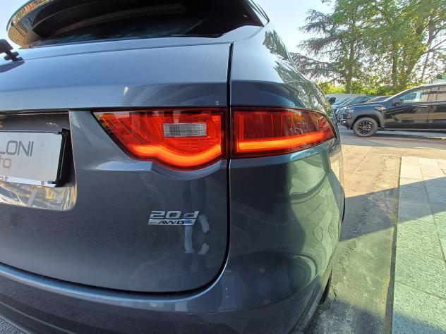 Jaguar F-Pace F-Pace 2.0d awd 180cv auto R 20" KM CERTIFICATI - Foto 7