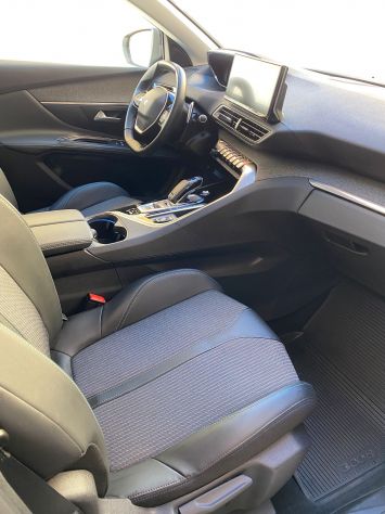 Peugeot 3008 diesel 1.5 131 cavalli anno 2021. - Foto 2