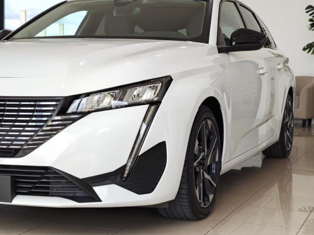 Peugeot 308 BlueHDi 130 EAT8 SW Allure Pack 2022 - Foto 10