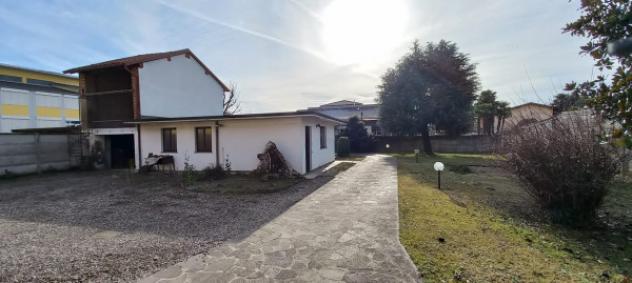 Casa indipendente di 300 m² con 5 locali e box auto doppio in vendita a Casorezzo - Foto 13