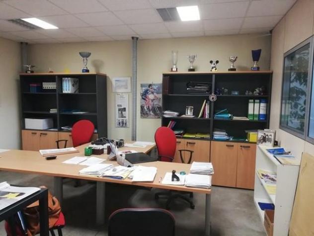 Locale comm.le/Fondo in vendita a San Marco - Lucca 160 mq Rif: 887732