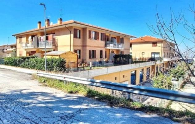 Immobile in asta di 258 m² con più di 5 locali in vendita a Cingoli - Foto 2