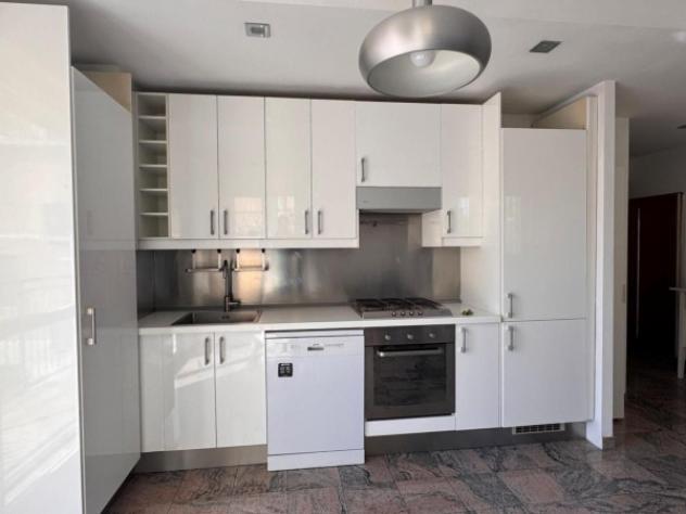 Appartamento di 55 m² con 2 locali e box auto in affitto a Milano - Foto 3
