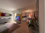 Appartamento di 121 m² con 4 locali e box auto in vendita a Cinisello Balsamo