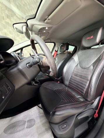 Renault Clio TCe 220CV R.S. Trophy - Foto 7