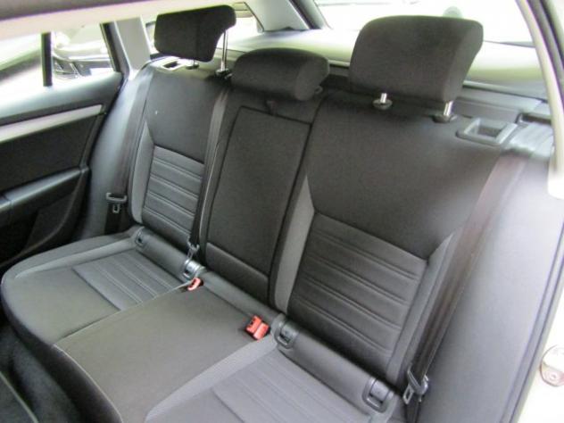 SKODA Octavia Wagon 2.0 TDi SCR Executive 4x4 DSG * 208.000 KM * rif. 23913924 - Foto 9
