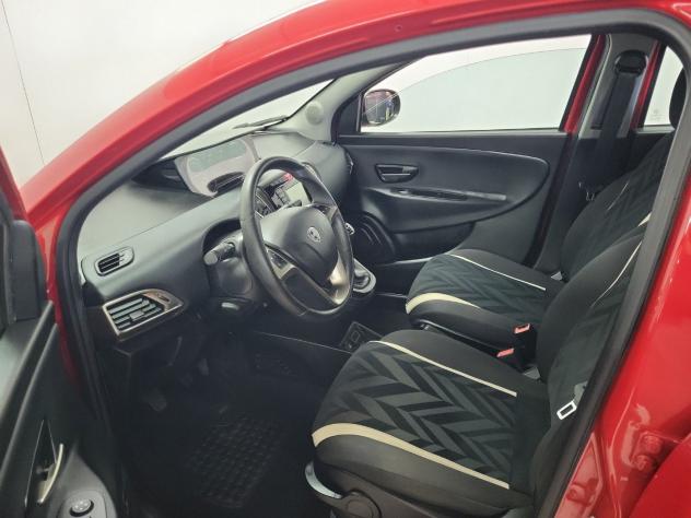 Lancia Ypsilon 1.2 69cv Silver - Foto 7