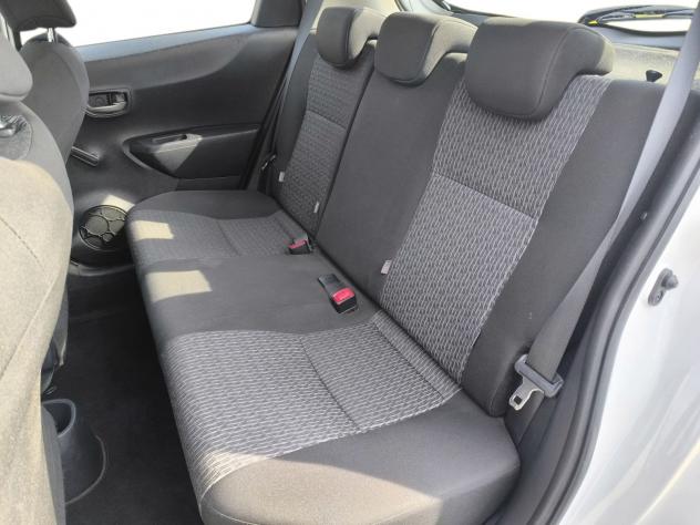Toyota Yaris 1.0 BENZINA 69 HP LOUNGE NEOPATENTATI - Foto 9