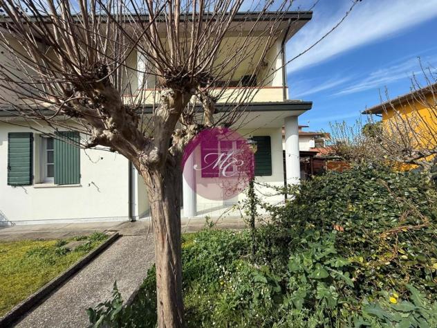Classe (Ra) - Villetta Bifamiliare con giardino angolare e tre letto - Foto 2