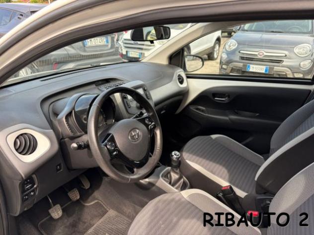 TOYOTA Aygo 1.0 VVT-i 69 CV 5 porte x-business rif. 23936845 - Foto 10