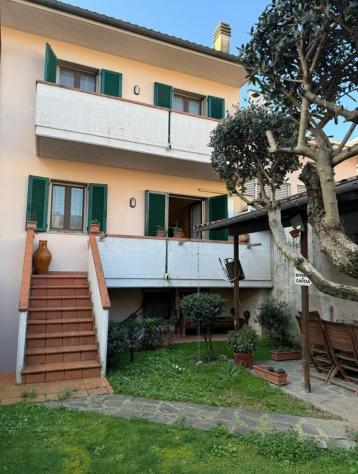 VILLINO di 7 vani e di 220 mq (POGGIO A CAIANO) rif. L1348_3 - Foto 2