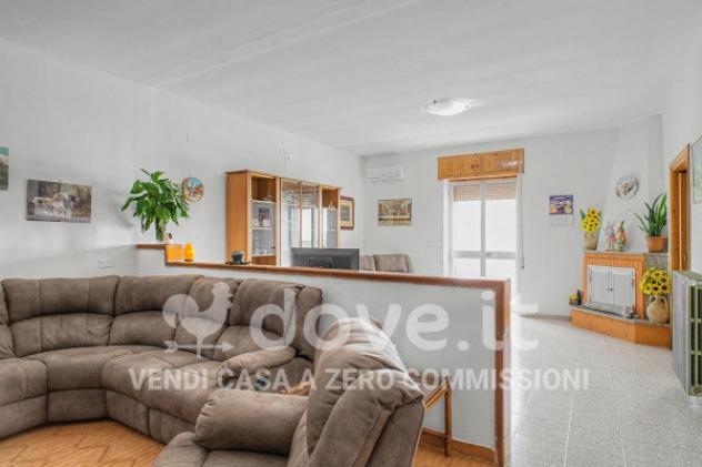 Appartamento di 156 m² con 4 locali in vendita a Statte