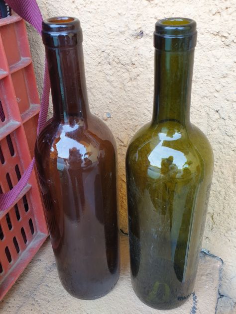 BOTTIGLIE da 0,75-2-5 L. e DAMIGIANE da 34/54 L. - Foto 4