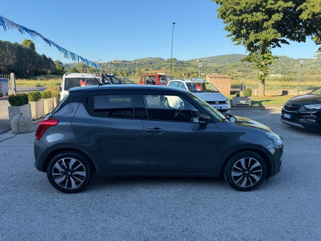 "UNA CHICCA" Suzuki Swift 1.2 Hybrid Top + GPL - Foto 9