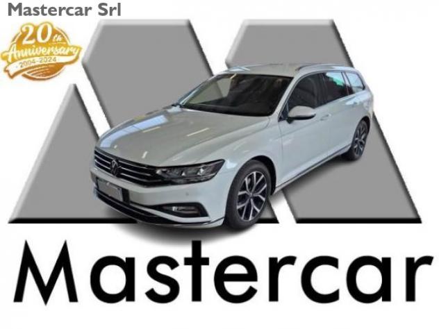 VOLKSWAGEN Passat Variant Passat Variant 2.0 tdi Executive 200cv dsg - GH430 rif. 24048663