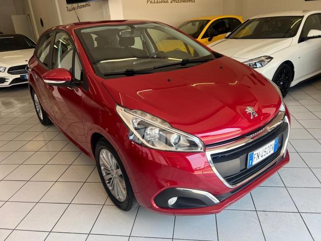 Peugeot 208 PureTech 82 5 porte ALLURE - Foto 3