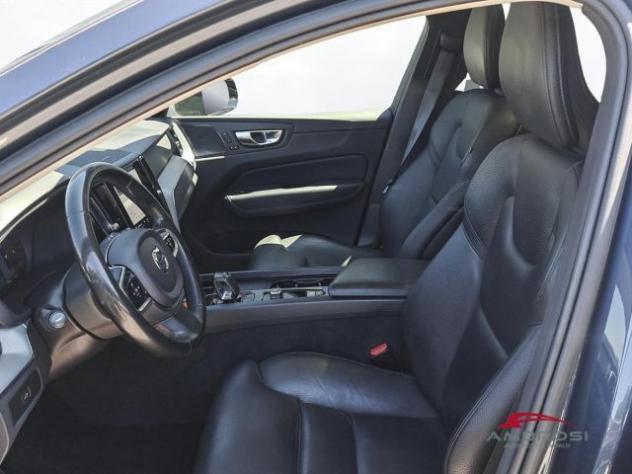 VOLVO XC60 B4 (d) AWD automatico Ultimate Dark rif. 23894482 - Foto 9