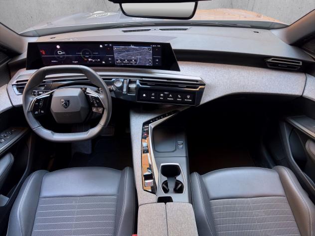 Peugeot 3008 Hybrid Allure 136cv - PROMO/IVA ESP. - Foto 9