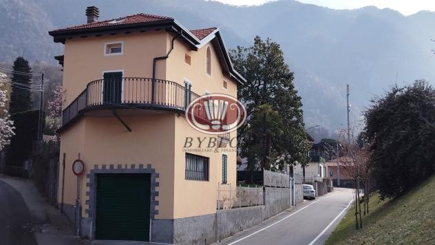 LAGO MAGGIORE CASTELVECCANA LOCALITA' CALDÈ Villa d'epoca completamente ristrutturata. Indipendente. Classe energetica A1