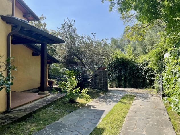 VILLA di 10 vani e di 240 mq (PIETRASANTA) rif. 302 - Foto 16