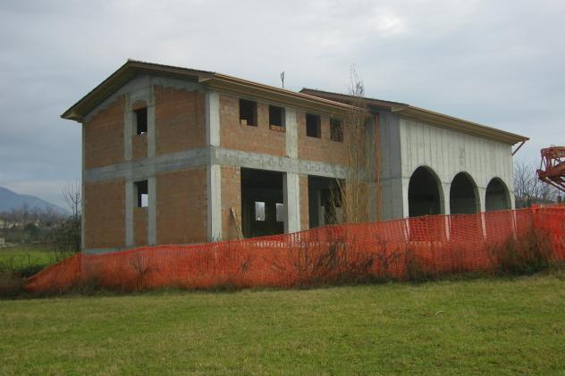 CASA INDIPENDENTE di 200 mq (BORSO DEL GRAPPA) rif. JS04A