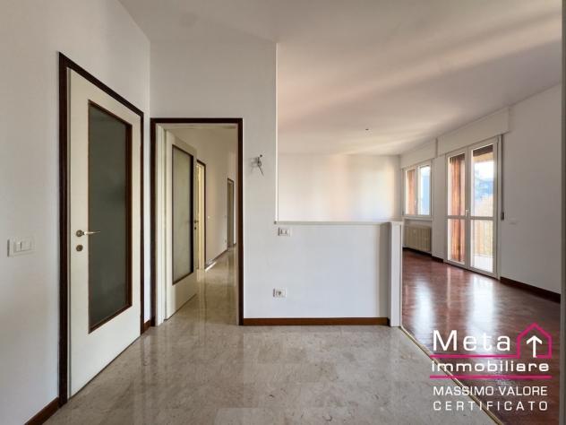 San Donato, via Kennedy 28 - 3 locali con tripla esposizione - Foto 2